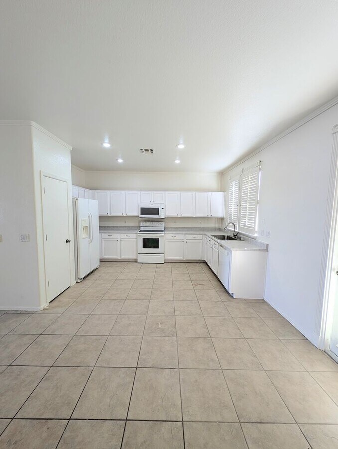 Photo - East Mesa 5 bedroom / 3 bath home COMING SOON!!!!