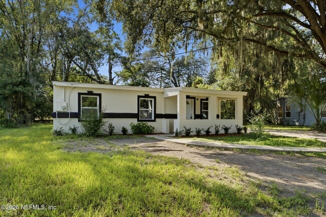 Photo - 5846 Abelia Rd