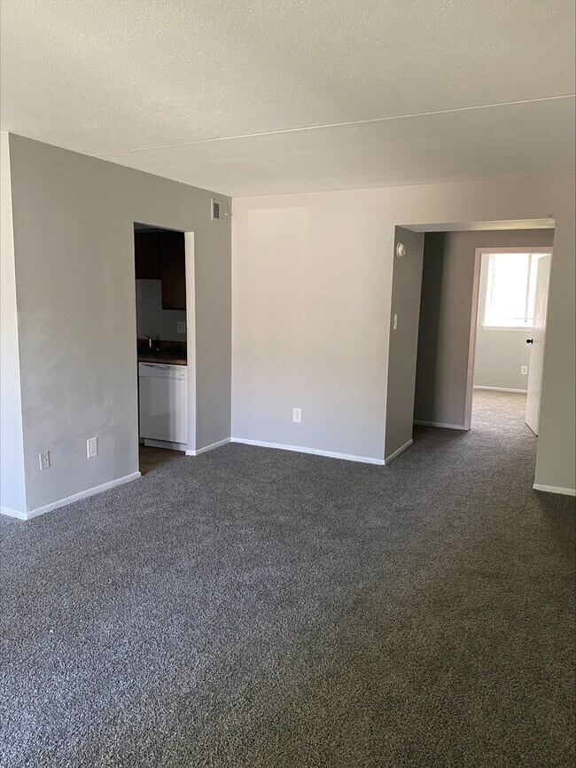 Iron Hill Apartments For Rent in Newark, DE