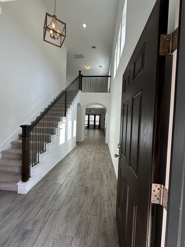 3702 Allegro Dr