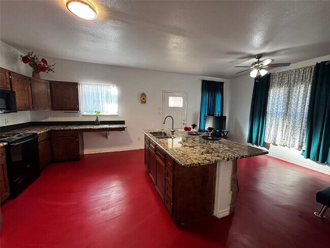 Photo - 102 Austin Elaine Dr