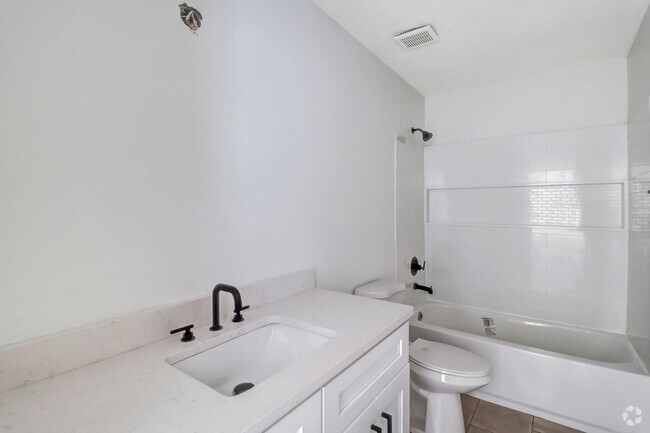 Building Photo - Georgetown Oasis Rental
