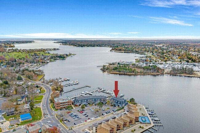 Photo - 85 E Water St