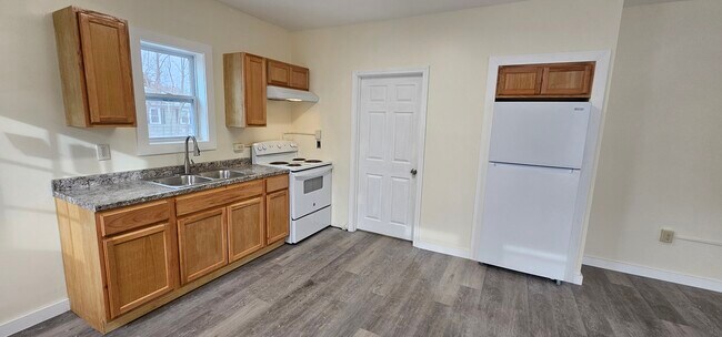 Photo - 11 Grand St Unit 3