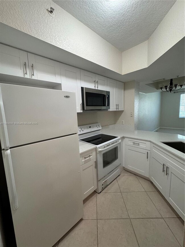 Photo - 775 SW 148th Ave