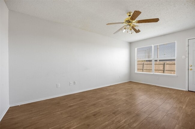 Photo - 4524 Alamosa St