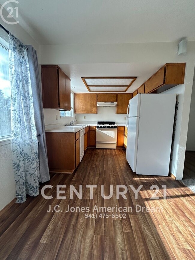 Photo - BLLC2503.3 Unit 68B