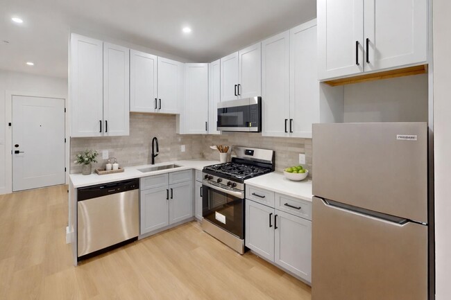 Photo - 337 Johnston Ave Unit 405