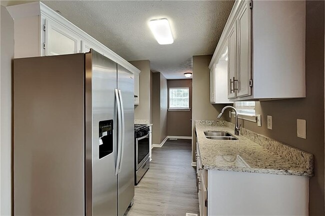 Photo - 209 Hale Haven Dr