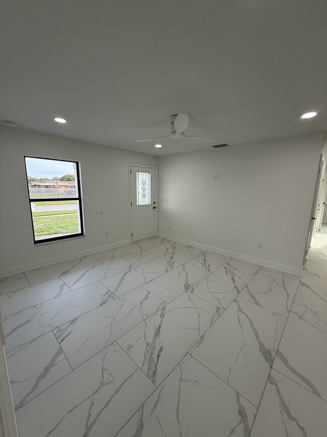 6521 Alta Monte Dr