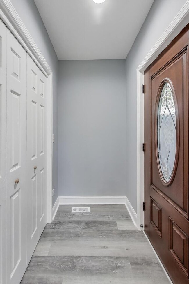 Photo - 1612 W Erie St