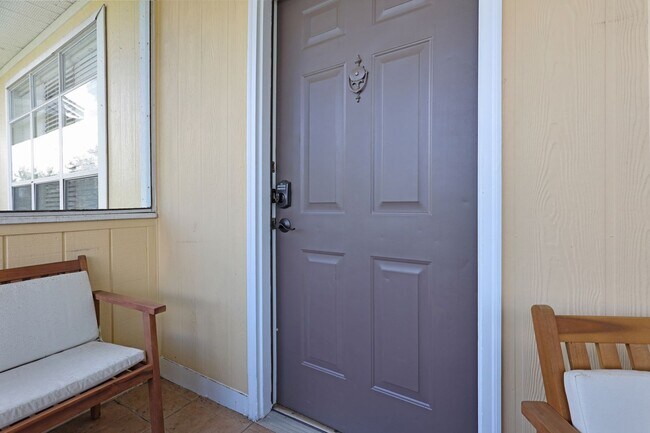 Photo - Bright & Airy, Newly Remodeled 3BR/2BA Condo
