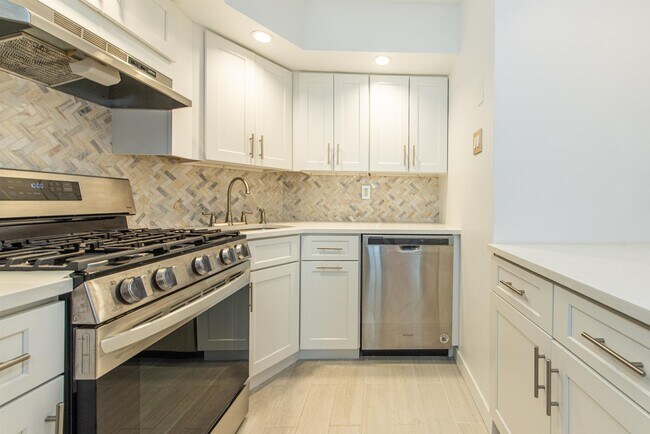 Photo - 6405 JFK Blvd E Unit B1