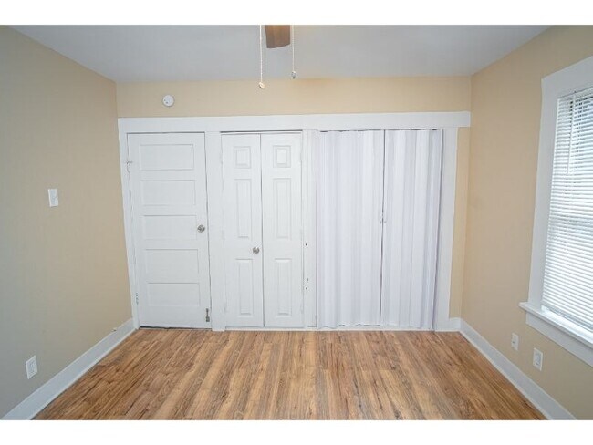 Photo - 1323 Lamar St Unit 1