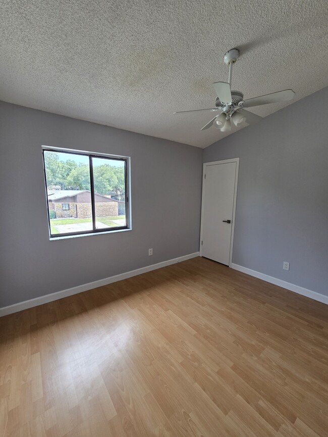 Photo - 1862 Foxhall Cir