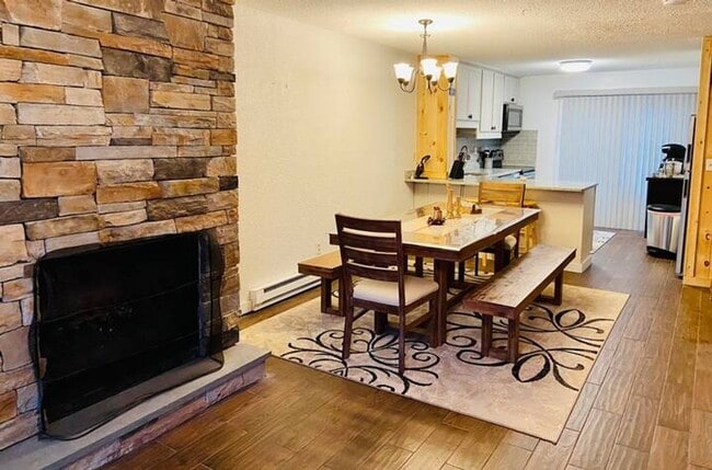 65 Scribner Hollow Rd