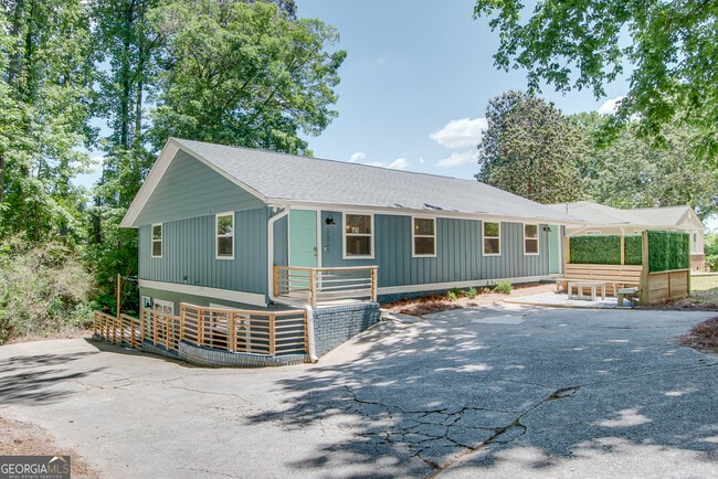 Photo - 3329 Burk Dr House