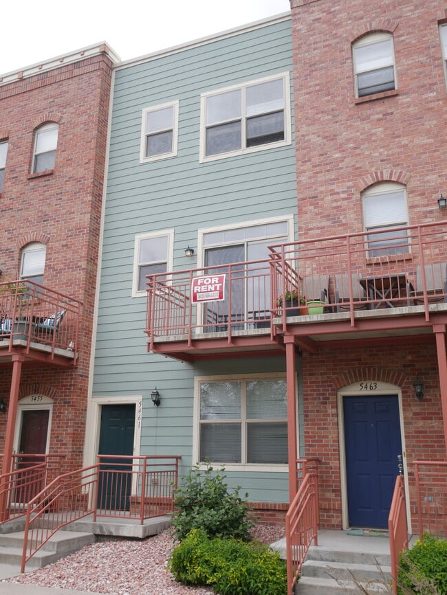 5461 Water Tower Promenade Townhome Townhome Rental in Arvada CO
