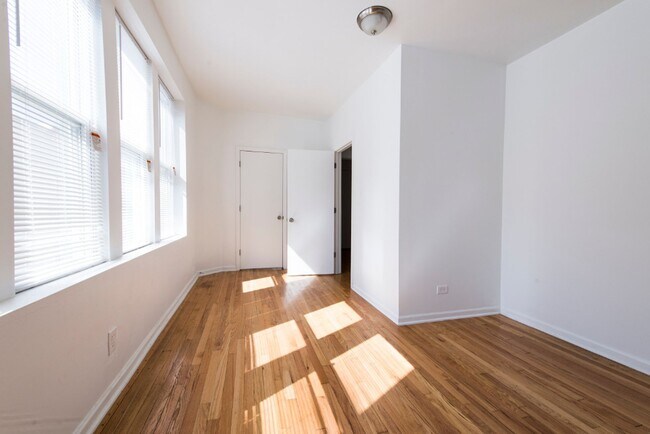 Photo - 1931 S Homan Ave Chicago, IL 60623