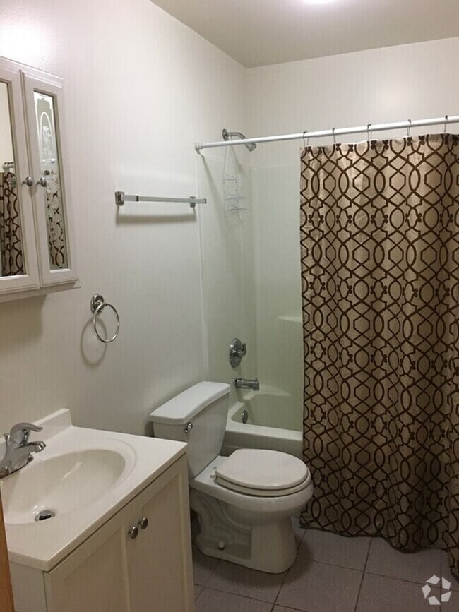 Building Photo - 3020 Jackson Ave Unit 3020 #2 Rental