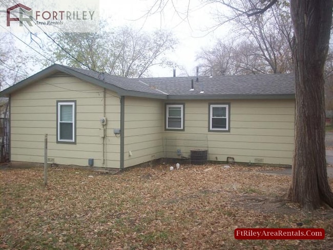 Photo - Spacious rental home!