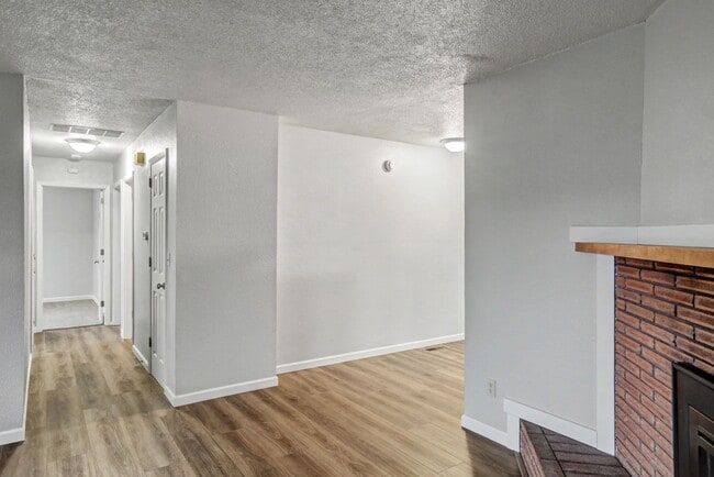 Photo - 4110 Coolidge Dr SE