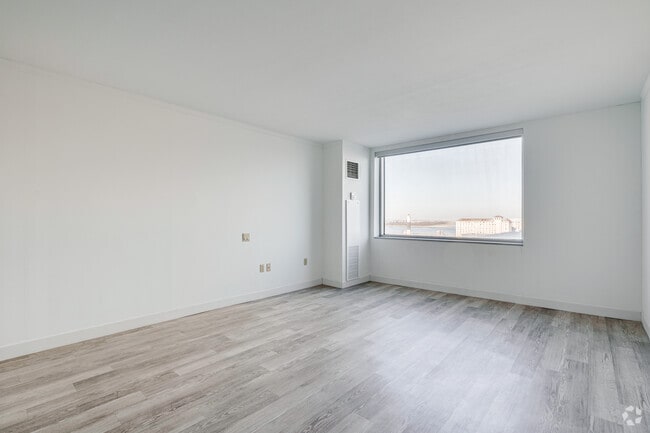 Studio-441SF