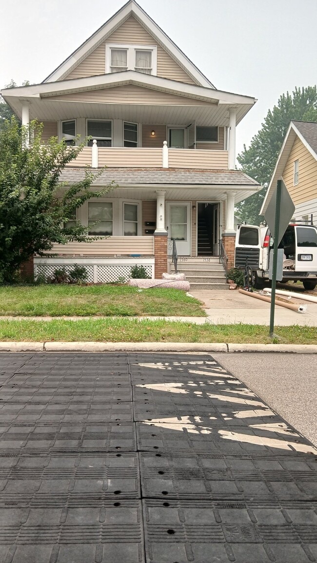 Building Photo - 1538 Lauderdale Ave