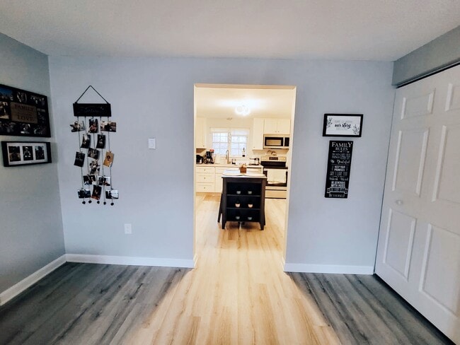 Photo - 2 Maple Crest Cir Unit C