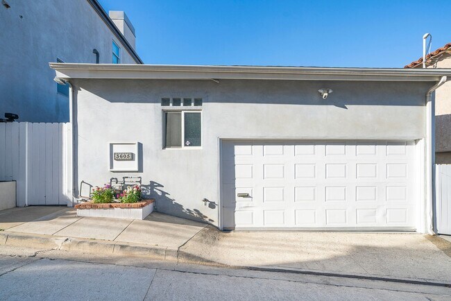 Photo - Warm & Inviting Manhattan Beach Rental Home!