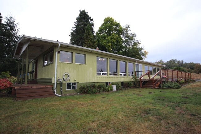 Photo - Browns Point Home With Amazing Views!