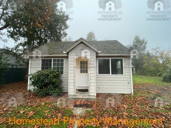 Building Photo - Room to breath!