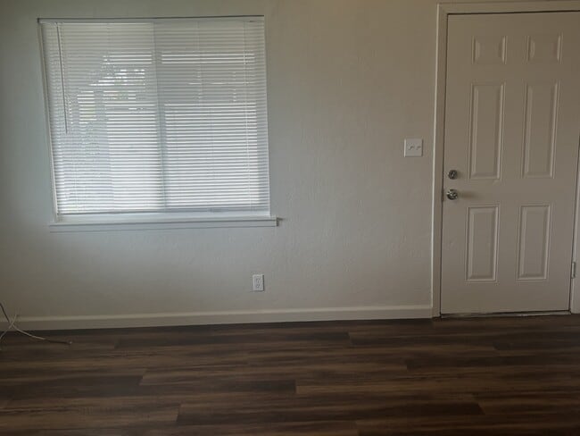 Photo - 904 Middlecoff Ave