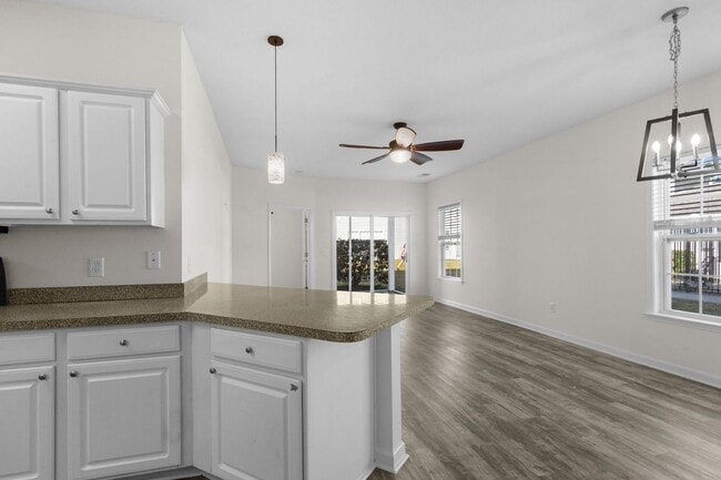 Photo - 155 Westhaven Dr