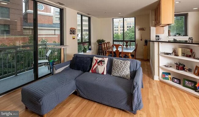 Photo - 1200 N Hartford St Condo Unit #302