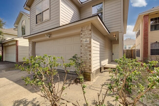 Photo - 13983 Maximos Dr