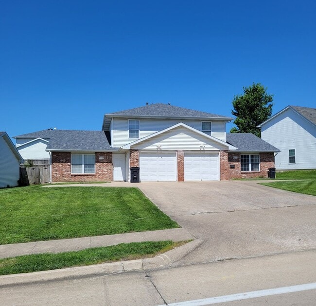 Building Photo - 4409-11 Derby Ridge Dr Unit 4409