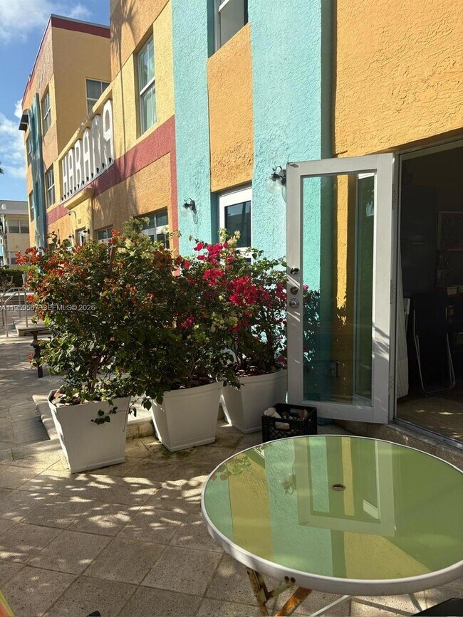 Photo - 1308 Drexel Ave Unit 112