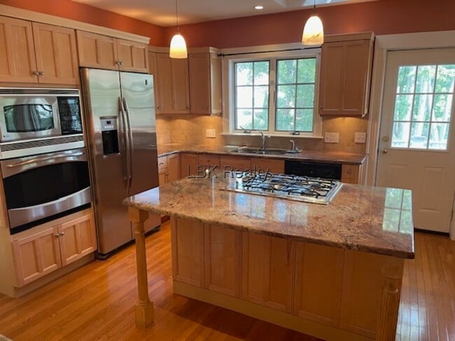 Photo - 68 Walnut Hill Rd