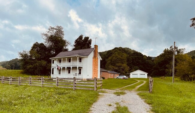 Building Photo - 525 Flowing Springs Rd