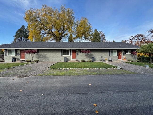 Building Photo - 415-419 SIXTH Unit 417