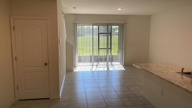 Photo - 170 Feltrim Reserve Blvd