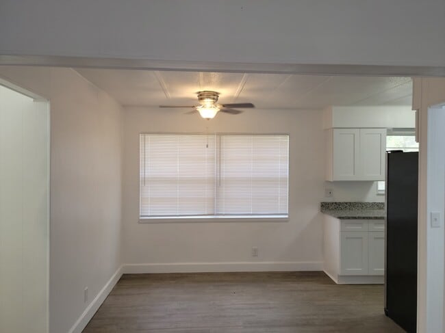 Photo - 909 W Circle St