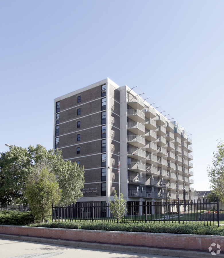 Photo - Mickle Towers Apartments