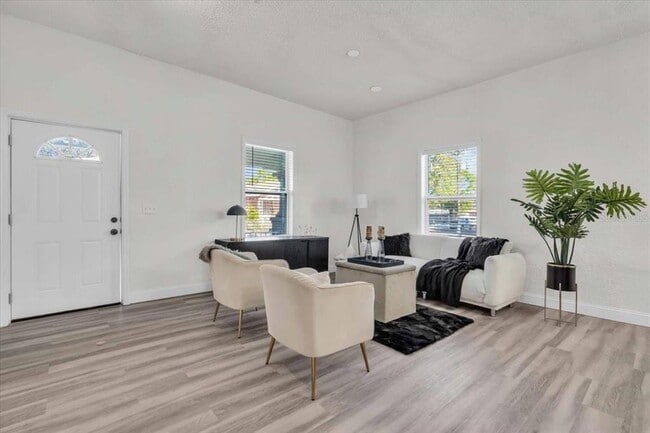 Photo - 3101 N 15th St