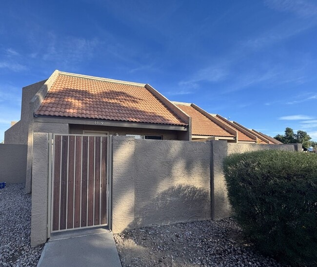 Photo - ***MOVE IN SPECIAL*** 2 STORY TOWNHOME WITH ATTACHED GARAGE WATER INCL