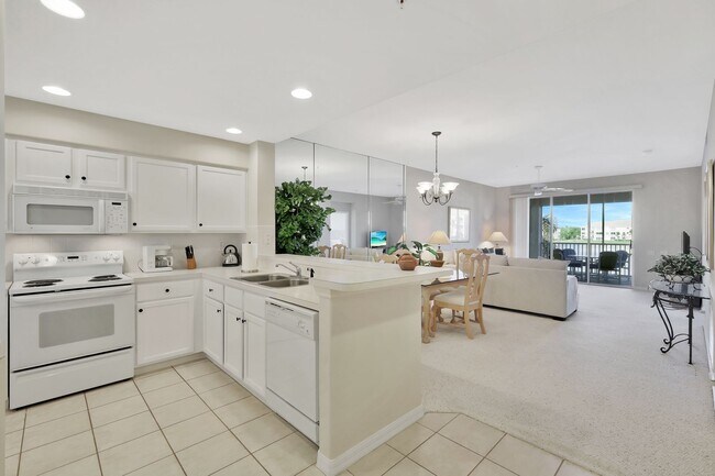 Photo - 17040 Willowcrest Way