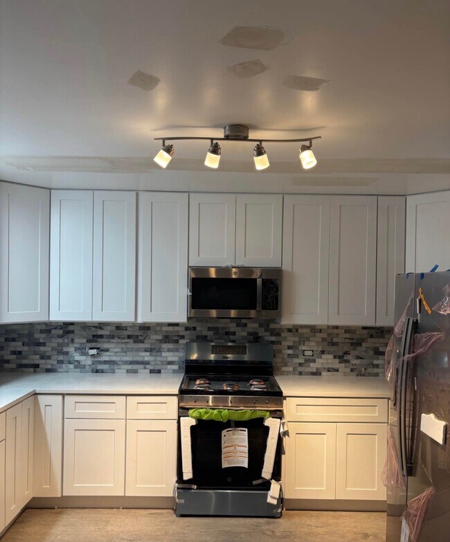 Photo - 3407 N Ozark Ave