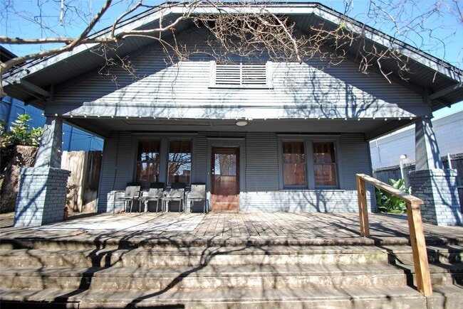 Photo - 1110 Missouri St