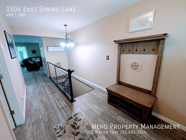 Photo - 1504 Spring Ln